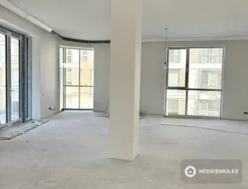 6-комнатная квартира, этаж 2 из 3, 370 м², миниатюра 10