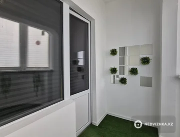 2-комнатная квартира, этаж 9 из 9, 62 м², миниатюра 12