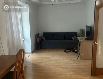 1-комнатная квартира, этаж 2 из 4, 50 м², На длительный срок, миниатюра 1