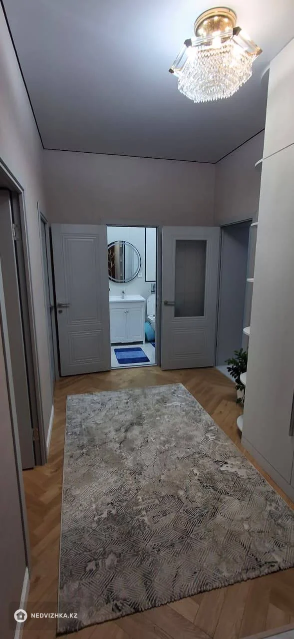 1-комнатная квартира, этаж 5 из 7, 60 м², На длительный срок, фотография 2
