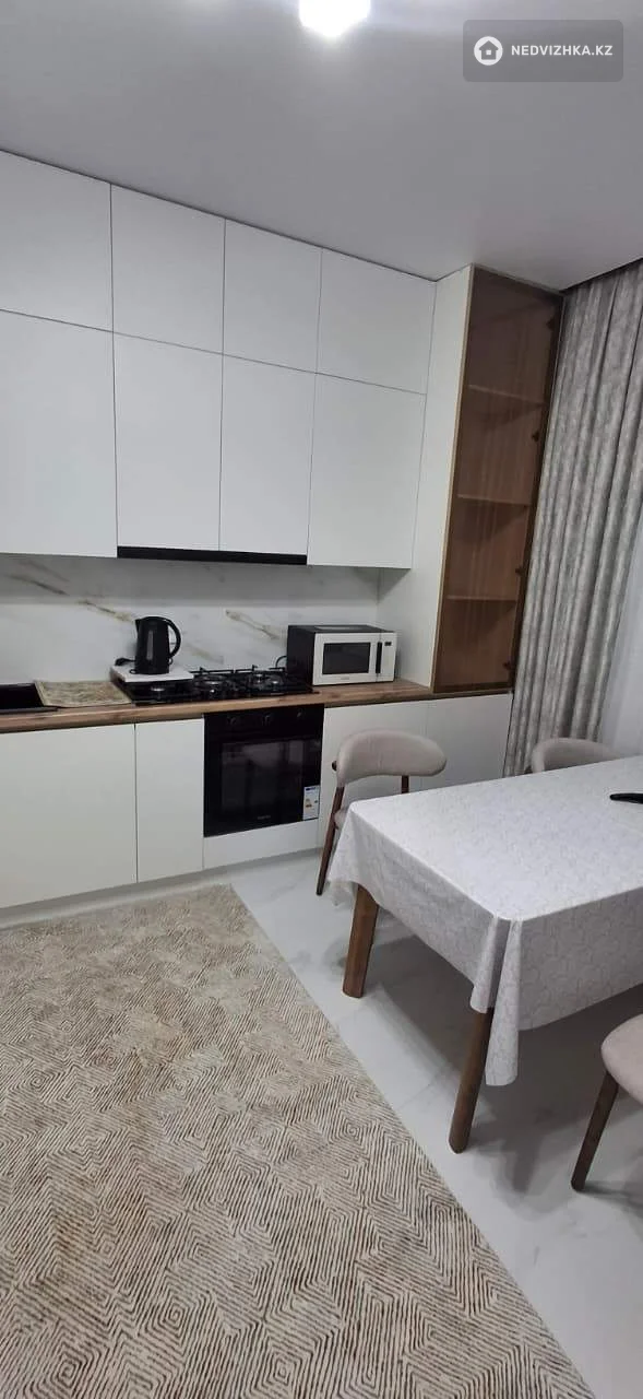 1-комнатная квартира, этаж 5 из 7, 60 м², На длительный срок, фотография 4