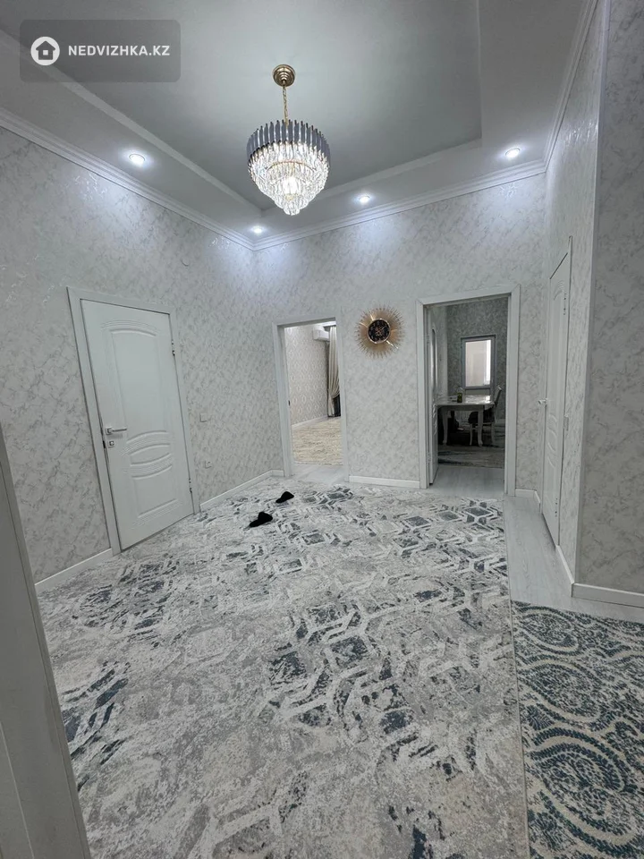 3-комнатная квартира, этаж 7 из 10, 110 м², фотография 4
