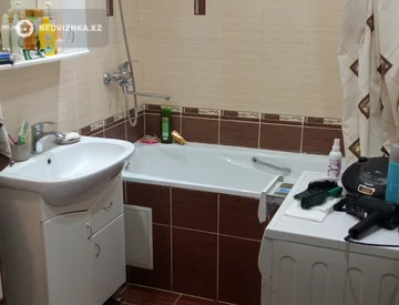 1-комнатная квартира, этаж 2 из 10, 43 м², миниатюра 9