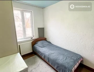 3-комнатная квартира, этаж 2 из 2, 57 м², миниатюра 1