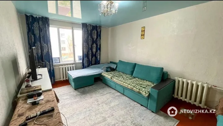 3-комнатная квартира, этаж 2 из 2, 57 м², фотография 2