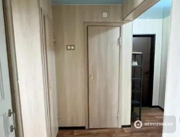 3-комнатная квартира, этаж 2 из 2, 57 м², миниатюра 7