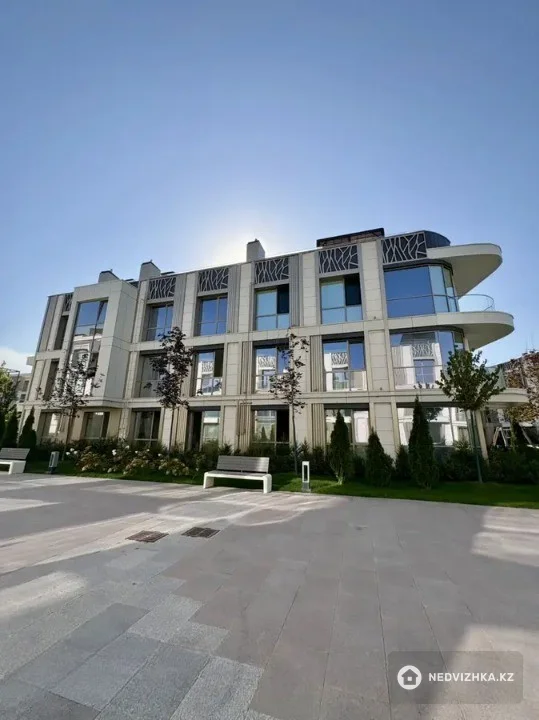 2-комнатная квартира, этаж 1 из 3, 75 м²
