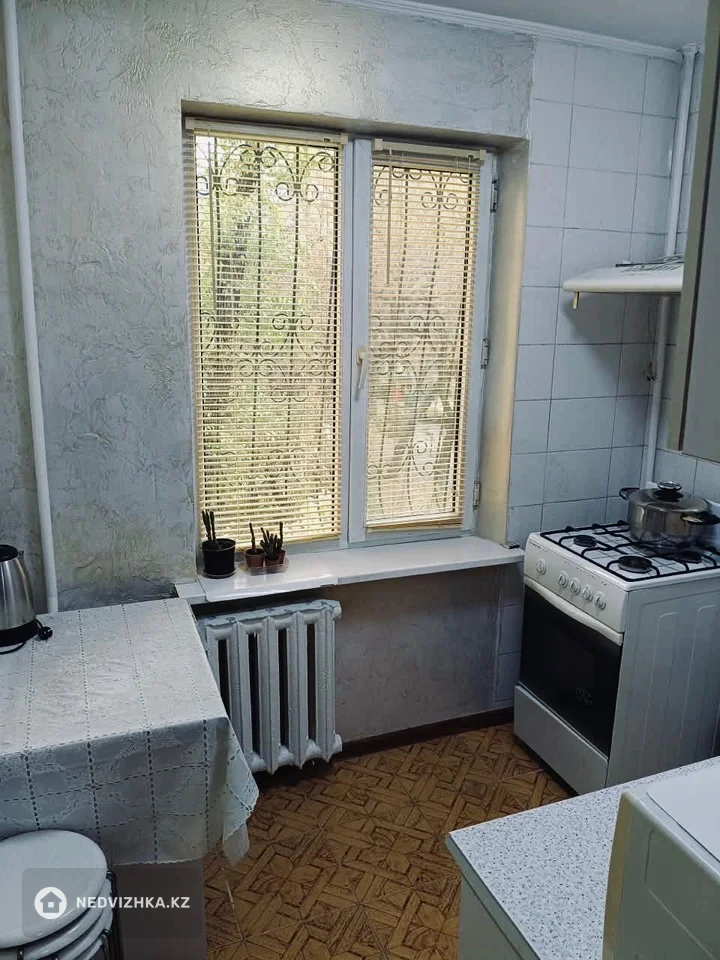 2-комнатная квартира, этаж 2 из 5, 44 м², На длительный срок, фотография 2