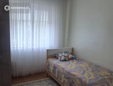 5-комнатная квартира, этаж 2 из 5, 107 м², миниатюра 6