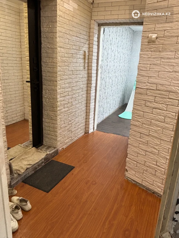 2-комнатная квартира, этаж 2 из 5, 44 м², фотография 3