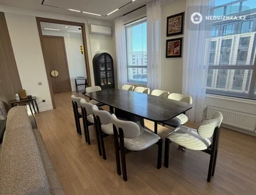 4-комнатная квартира, этаж 7 из 9, 164 м², миниатюра 1