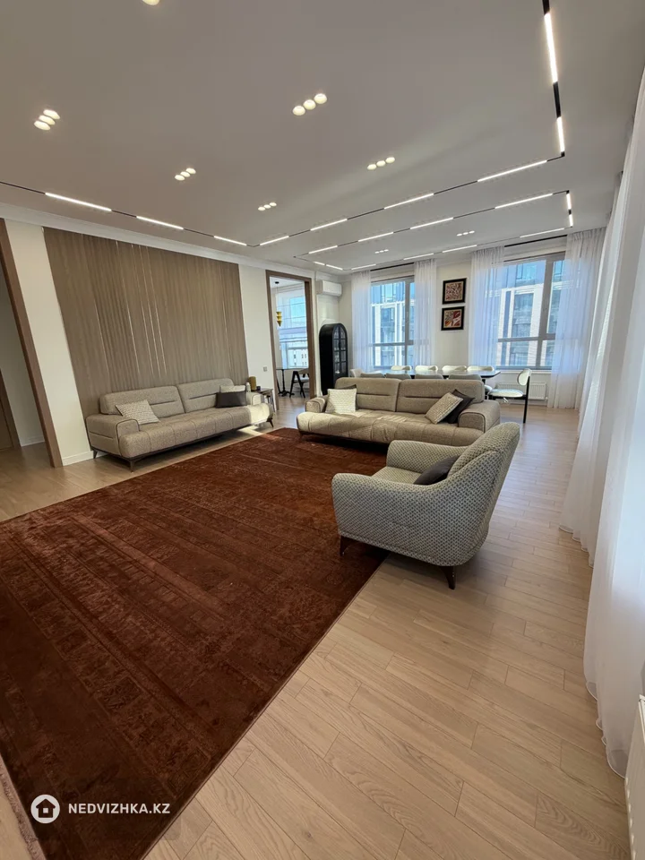 4-комнатная квартира, этаж 7 из 9, 164 м², фотография 5