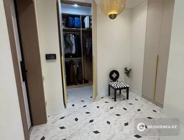 4-комнатная квартира, этаж 7 из 9, 164 м², миниатюра 9