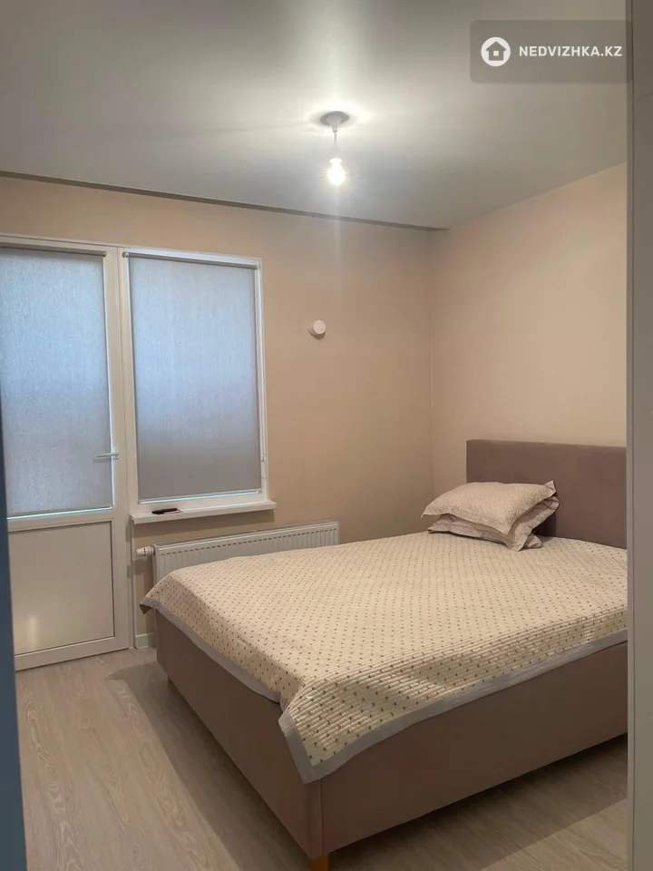 2-комнатная квартира, этаж 1 из 12, 42 м², фотография 4