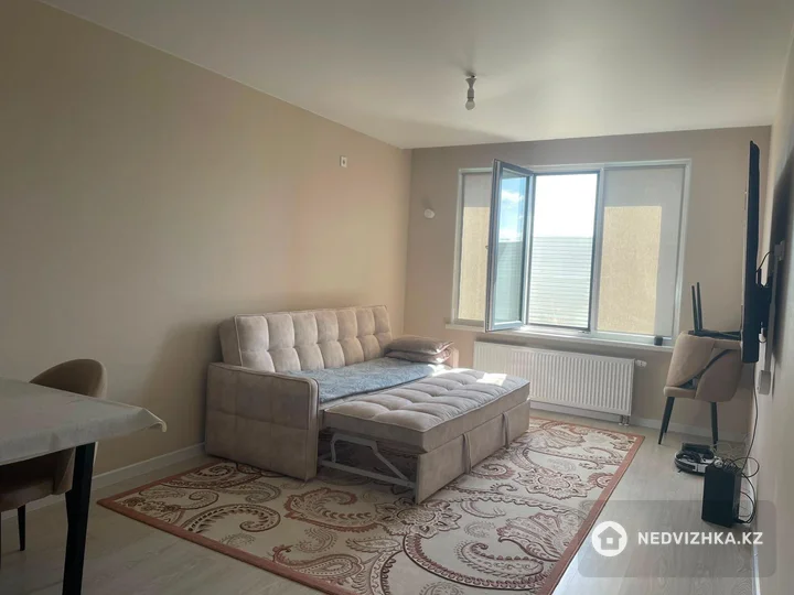 2-комнатная квартира, этаж 1 из 12, 42 м², фотография 5