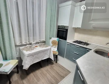 2-комнатная квартира, этаж 2 из 5, 54 м², На длительный срок, миниатюра 8