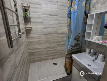 2-комнатная квартира, этаж 2 из 5, 54 м², На длительный срок, миниатюра 10