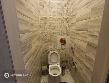 2-комнатная квартира, этаж 2 из 5, 54 м², На длительный срок, миниатюра 12
