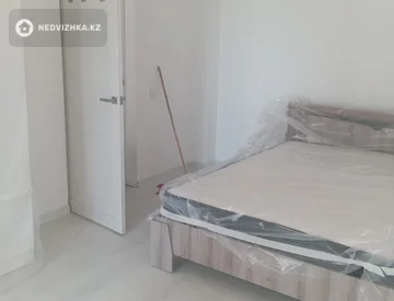 1-комнатная квартира, этаж 2 из 3, 38 м², миниатюра 2