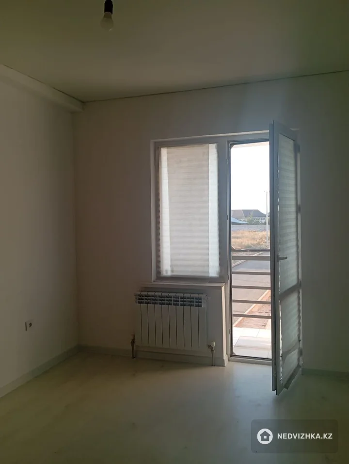 1-комнатная квартира, этаж 2 из 3, 38 м², фотография 3
