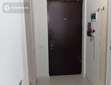 1-комнатная квартира, этаж 2 из 3, 38 м², миниатюра 5
