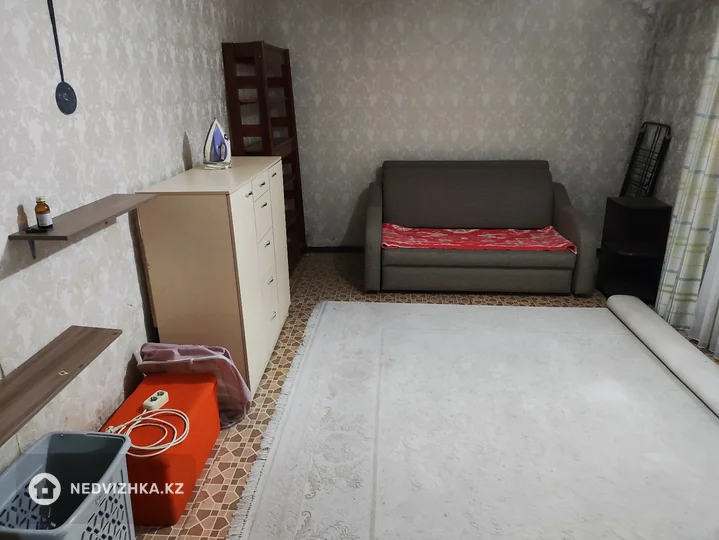 2-комнатная квартира, этаж 1 из 2, 40 м², На длительный срок