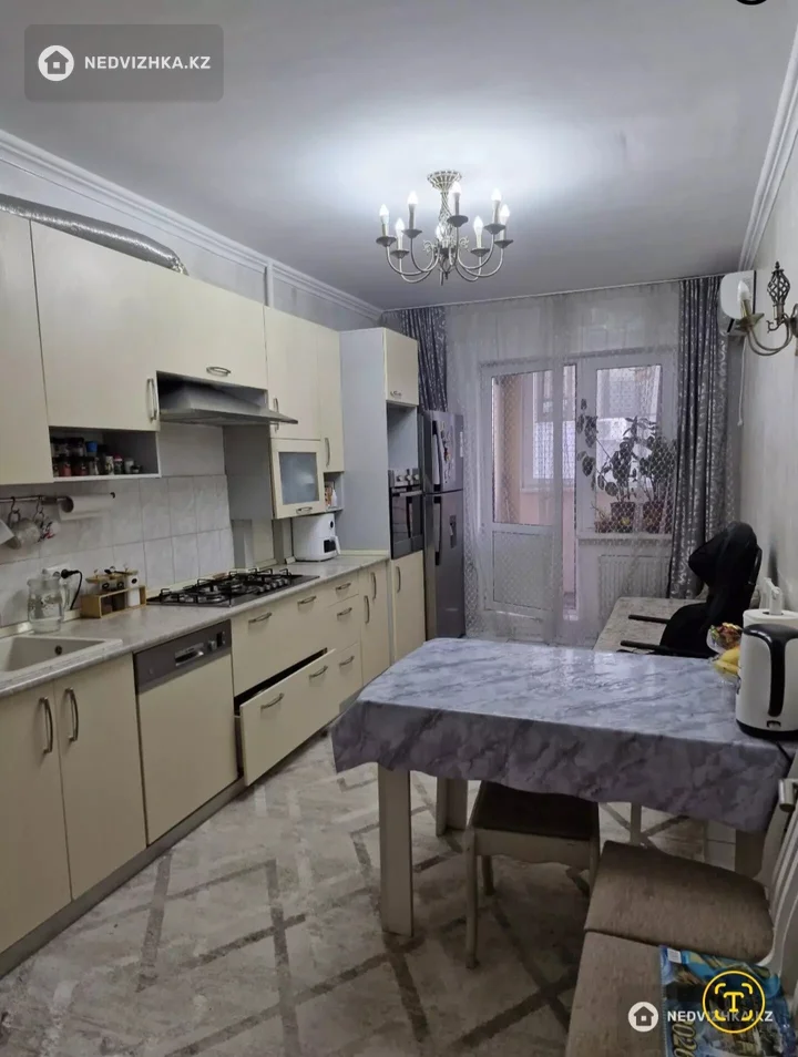 1-комнатная квартира, этаж 8 из 10, 50 м², фотография 2