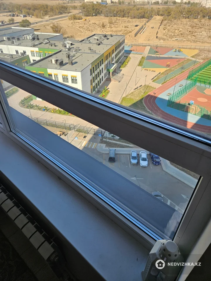 3-комнатная квартира, этаж 10 из 12, 80 м², На длительный срок, фотография 4