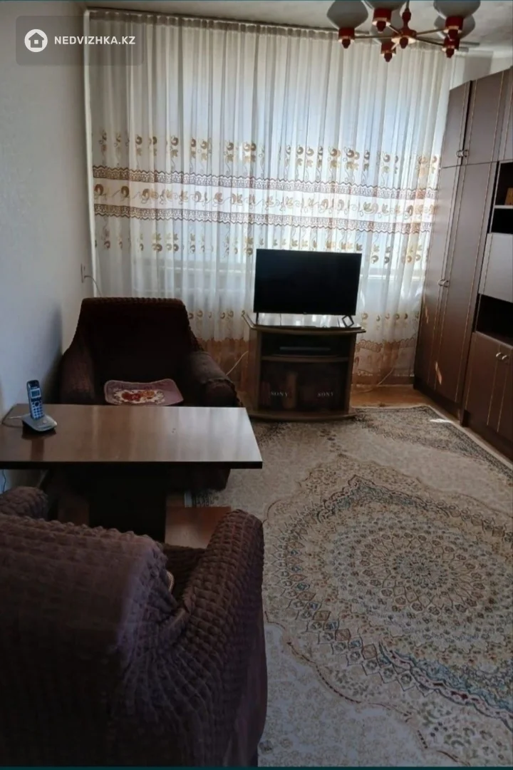 3-комнатная квартира, этаж 2 из 5, 61 м², фотография 2