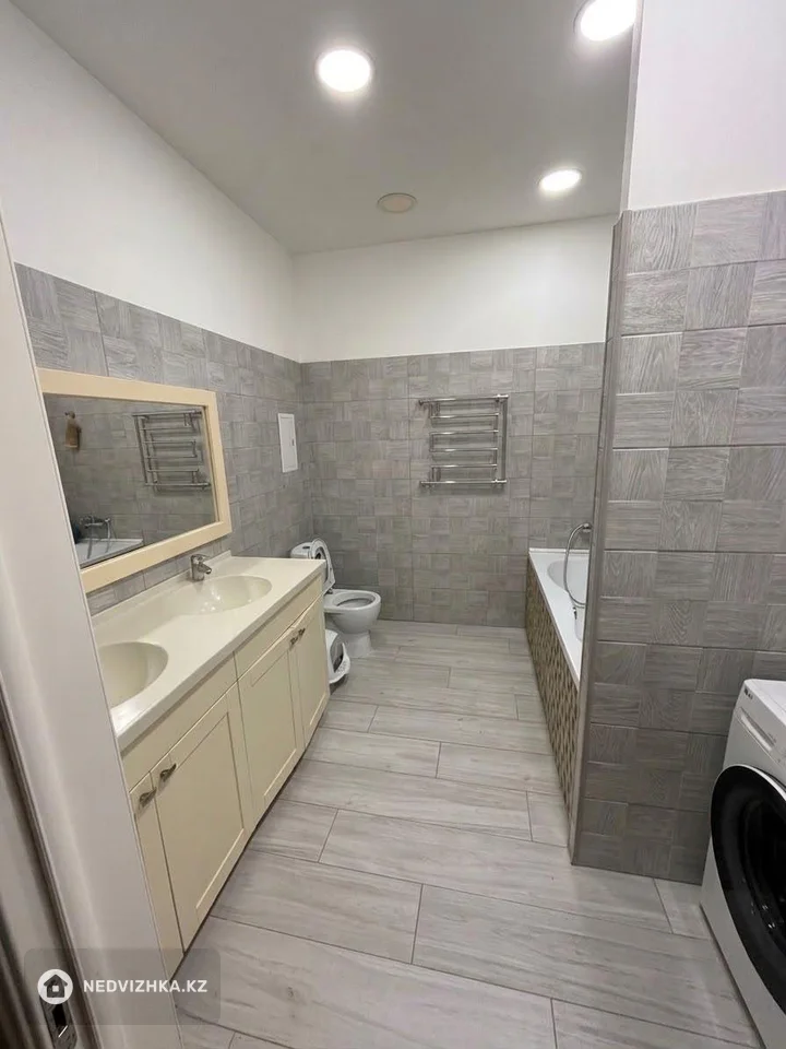 4-комнатная квартира, этаж 1 из 5, 180 м², фотография 4