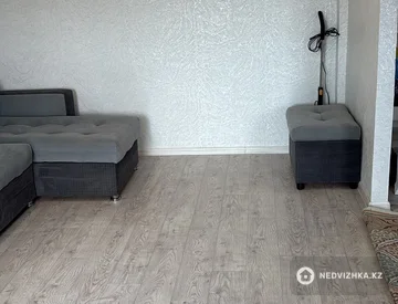 2-комнатная квартира, этаж 4 из 4, 46 м², На длительный срок, миниатюра 5