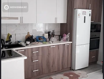 2-комнатная квартира, этаж 6 из 16, 45 м², На длительный срок, миниатюра 4