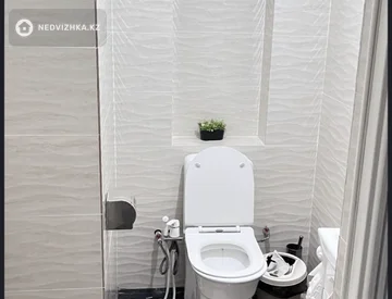 2-комнатная квартира, этаж 6 из 16, 45 м², На длительный срок, миниатюра 5