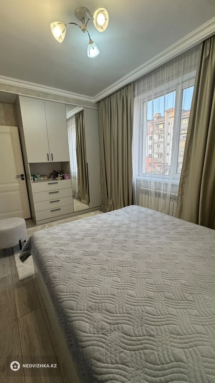 2-комнатная квартира, этаж 2 из 5, 48 м², фотография 4