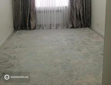 3-комнатная квартира, этаж 8 из 9, 86 м², миниатюра 2