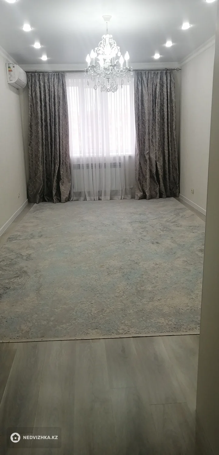 3-комнатная квартира, этаж 8 из 9, 86 м², фотография 2