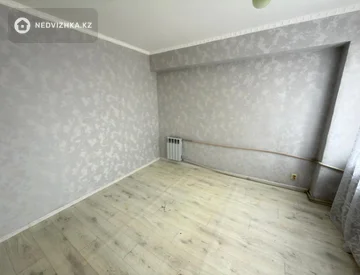 3-комнатная квартира, этаж 3 из 5, 50 м², миниатюра 6