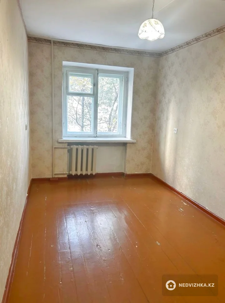 3-комнатная квартира, этаж 3 из 5, 61 м², фотография 3