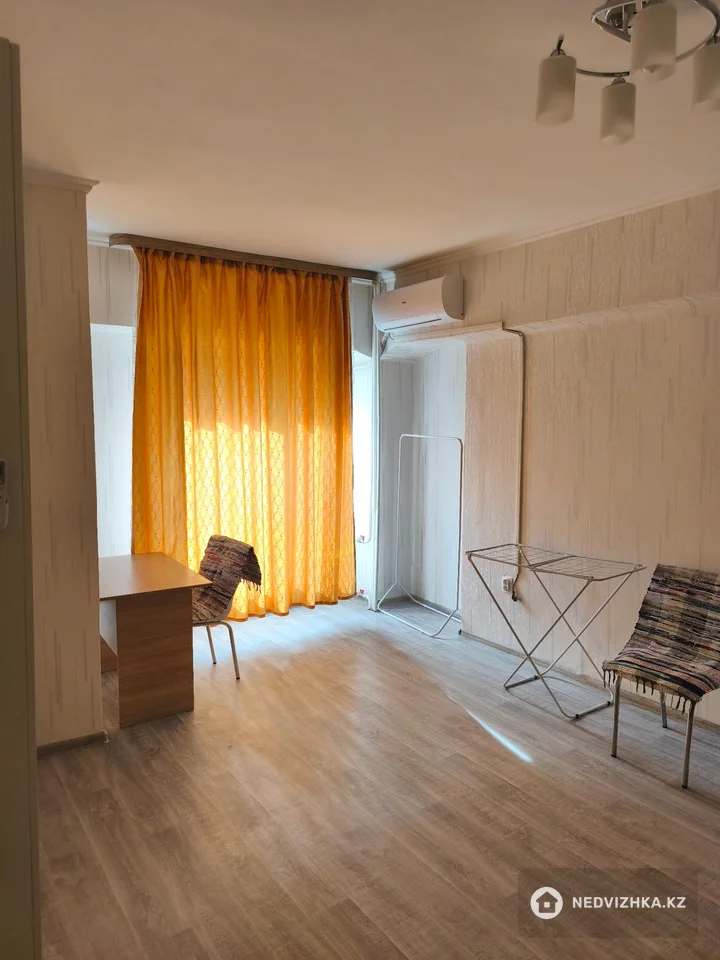1-комнатная квартира, этаж 5 из 9, 40 м², На длительный срок, фотография 2