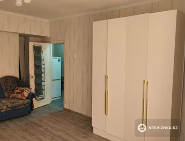 1-комнатная квартира, этаж 5 из 9, 40 м², На длительный срок, миниатюра 3