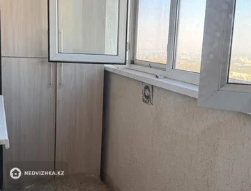 2-комнатная квартира, этаж 12 из 12, 103 м², миниатюра 3