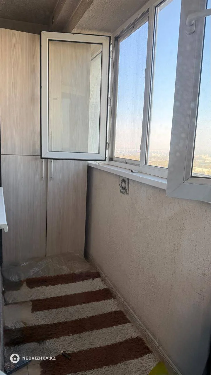 2-комнатная квартира, этаж 12 из 12, 103 м², фотография 3