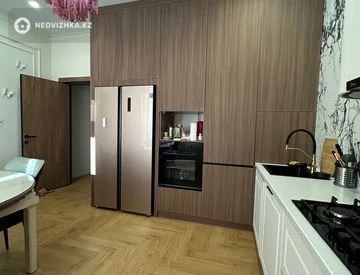 3-комнатная квартира, этаж 4 из 9, 93 м², миниатюра 3