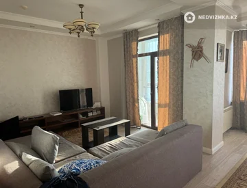 3-комнатная квартира, этаж 9 из 15, 130 м², На длительный срок, миниатюра 1