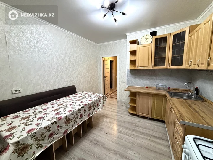1-комнатная квартира, этаж 9 из 9, 40 м², На длительный срок, фотография 4