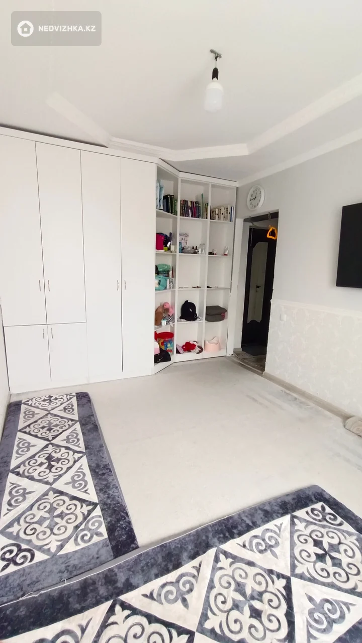 1-комнатная квартира, этаж 4 из 5, 29 м², фотография 2
