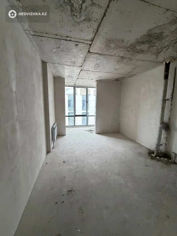 4-комнатная квартира, этаж 13 из 13, 110 м², фотография 2