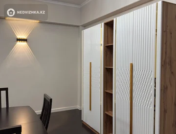 4-комнатная квартира, этаж 5 из 7, 120 м², На длительный срок, миниатюра 6