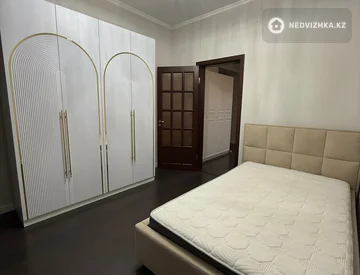 4-комнатная квартира, этаж 5 из 7, 120 м², На длительный срок, миниатюра 7