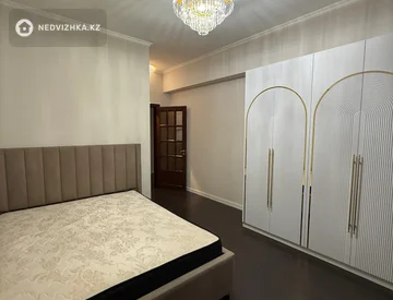 4-комнатная квартира, этаж 5 из 7, 120 м², На длительный срок, миниатюра 10